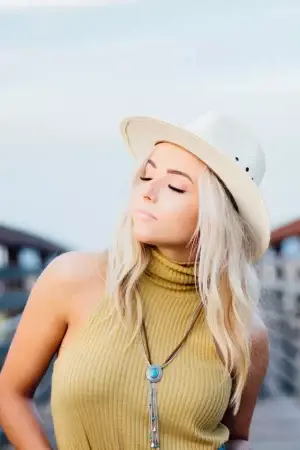 Women's dress